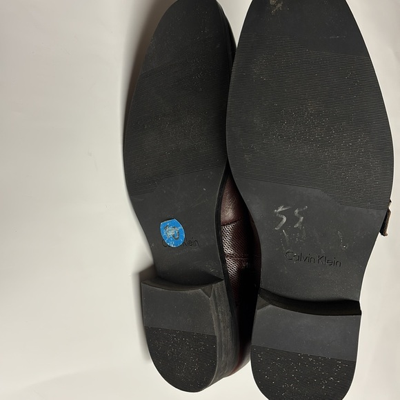 NWOT Calvin Klein Stark 34F0684 size 10 - Picture 5 of 5